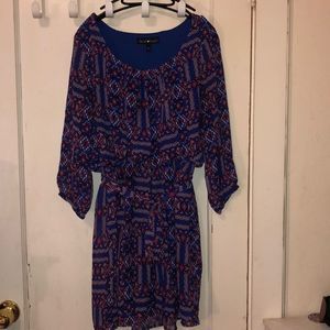 Beautiful blue scoop neck flowy belt dress sz L